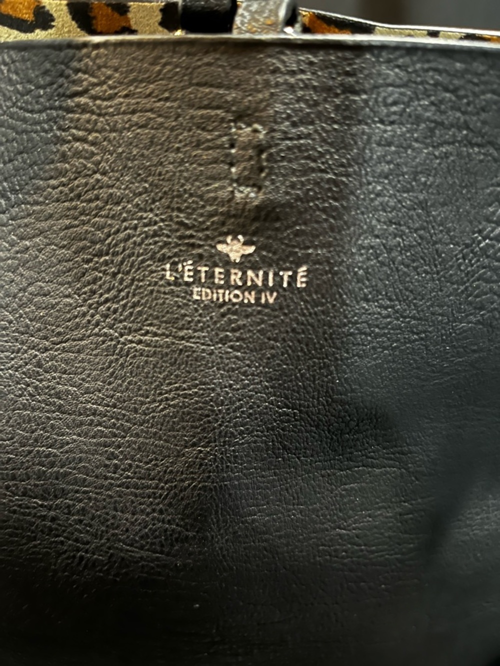 L'ÉTERNITÉ Edition IV Black Leather Shoulder Bag